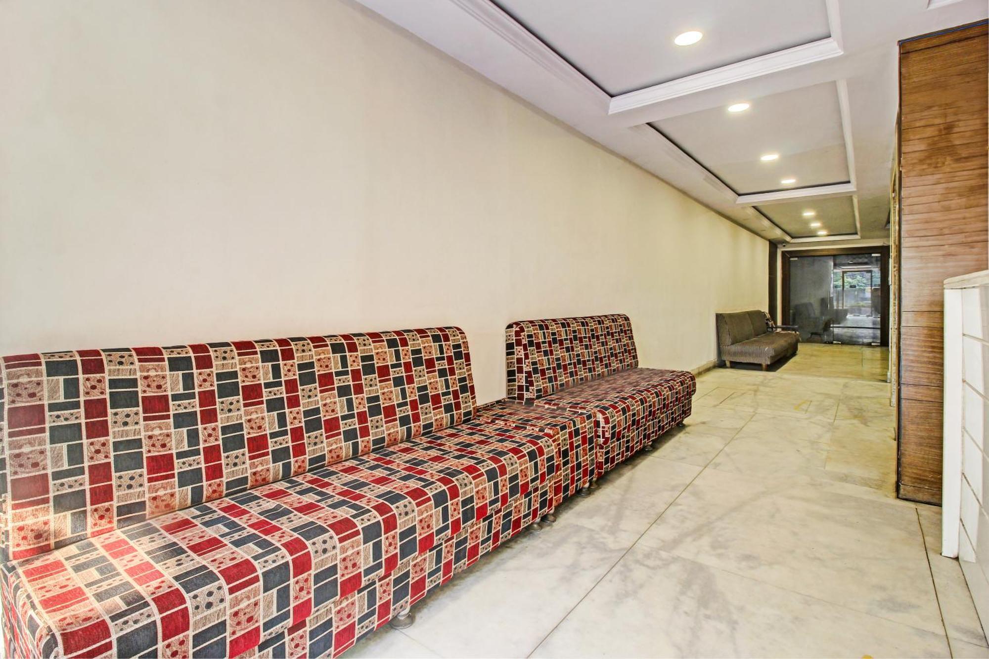 Hotel O Srujana Stay Inn Хидерабад Екстериор снимка